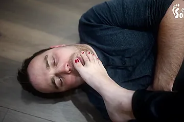 Paying For Megans Sweet Feet - free porn video