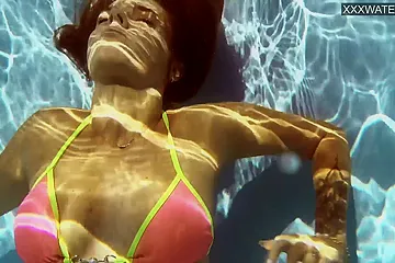 French Model Enjoys Herself Underwater - free porn video