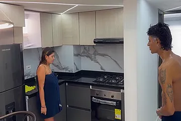 Se Va El Agua En La Unidad Y Hago Venir A Chorros A La Puta Embarazada De Mi Vecina 21 Min - free porn video