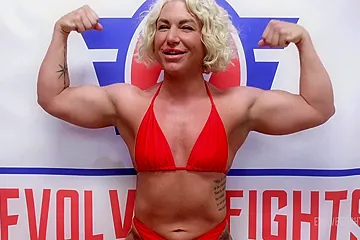 Ariel X Vs Muscle Marilyn - Ariel Is Back With A Strapon, Ready To Dominate - free porn video