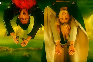 And Mandip Gill Handcuffed With Jodie Whittaker - free porn video