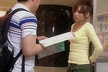 Tiny Asian Girl Fucks Her Boyfriend In Grocery Store - free porn video