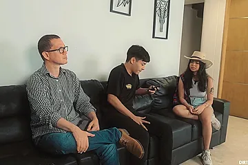 I Give The Best Blowjob To Lil Timy Sharing My Bed - free porn video