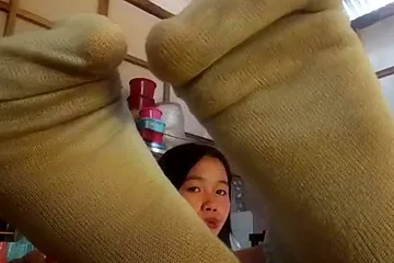 Stephanie S In Amateur Filipina Foot Tease #31 (double Tease +before Scho - free porn video