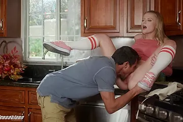 Big Cock Movie With Hottie And From With Paris White And Tommy Gunn - free porn video