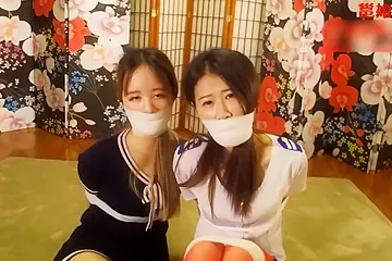 Chinese schoolgirls - free porn video