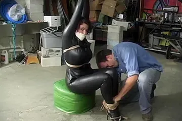 Jj Snooping In Spandex - free porn video