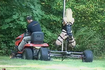 Darling Driven Around On Fucking Machine In Neck Corset - free porn video