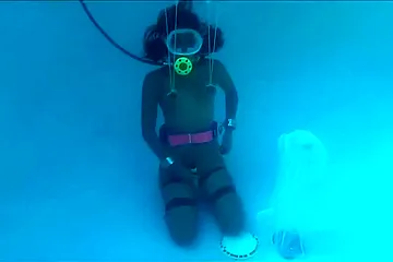 Underwater Bondage - free porn video