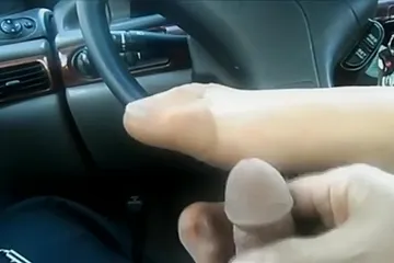 Babe In Nylon Stockings Making Me Cum On Her Feet In The Car - free porn video