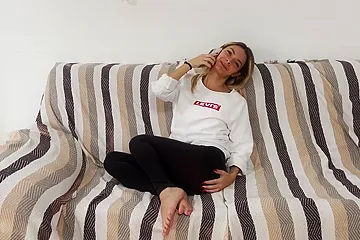 I Was Getting Bored So I Called A Friend Of Mine To Get Me Licked And Fucked - free porn video
