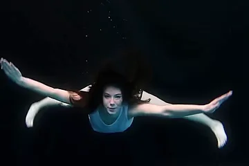 Gambling Loves Underwater teen Clip - free porn video