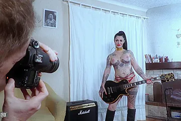 Fuck Machine And Anal Sex For The Beautiful Tattooed French Alicia Dark - free porn video