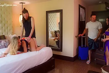Watch Ravishing Sexyhippiess Sex - free porn video