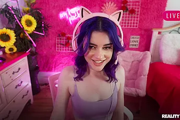 Spiraling Spirit And Khloe Kapri In Getting Into The Spirit - free porn video