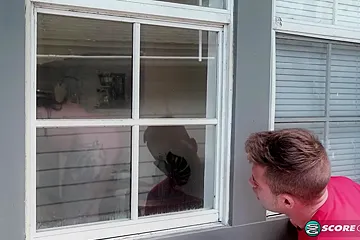 Peeping Tom Fucks Busty Nyx Monroe - free porn video