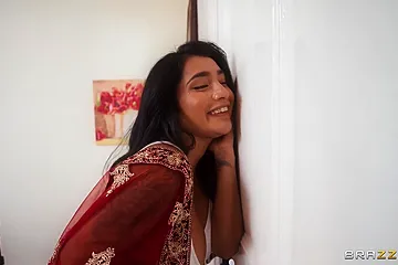 Wet Hot Indian Wedding: - Aaliyah Yasin - free porn video