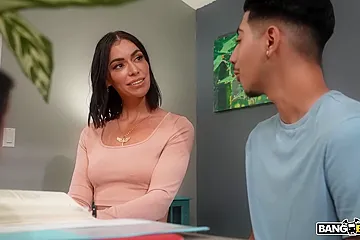 Bonny Venuss Milf Movie - Venus Valencia - free porn video