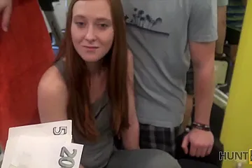 Man For Money Let Stranger Fuck His Slutty Girlfriend In Gym - free porn video