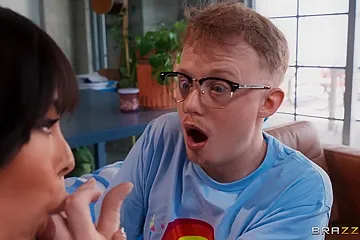 A Finger In Every Pie - Luna Star & Violet Gems - free porn video