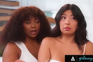 Sexy Freya Parker - Bubble Butt Movie - free porn video