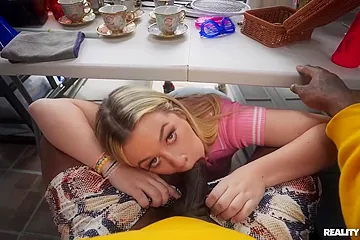 Ashleys Long Legs Smut - free porn video