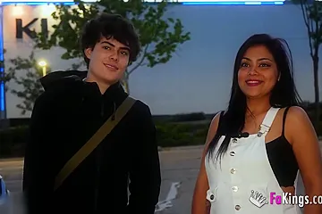 Carol Linda - Ay Hijoeputa, Tu Polla Te Llega A Las Rodillas - free porn video