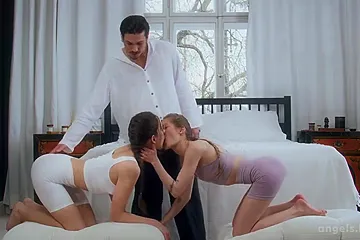 Tiffany Tatum & Vixi Rafi - Stretching Boundaries - free porn video