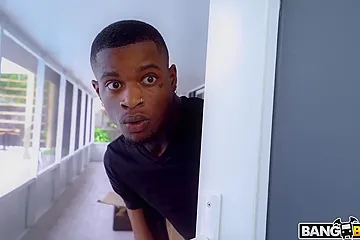 Hit Blonde Ass Zzzzx - Gia Ohmy - free porn video